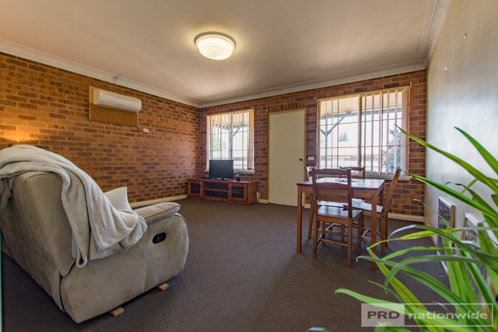 6/18 Russell Street TUMUT 1