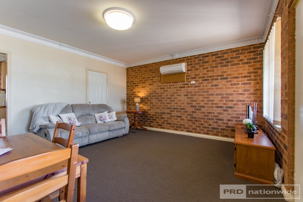 6/18 Russell Street TUMUT 2