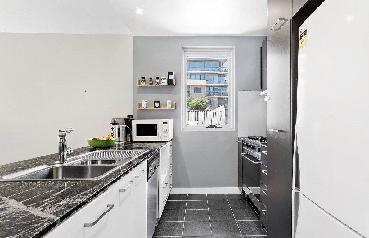 Gallery: 6/182 Albert Road