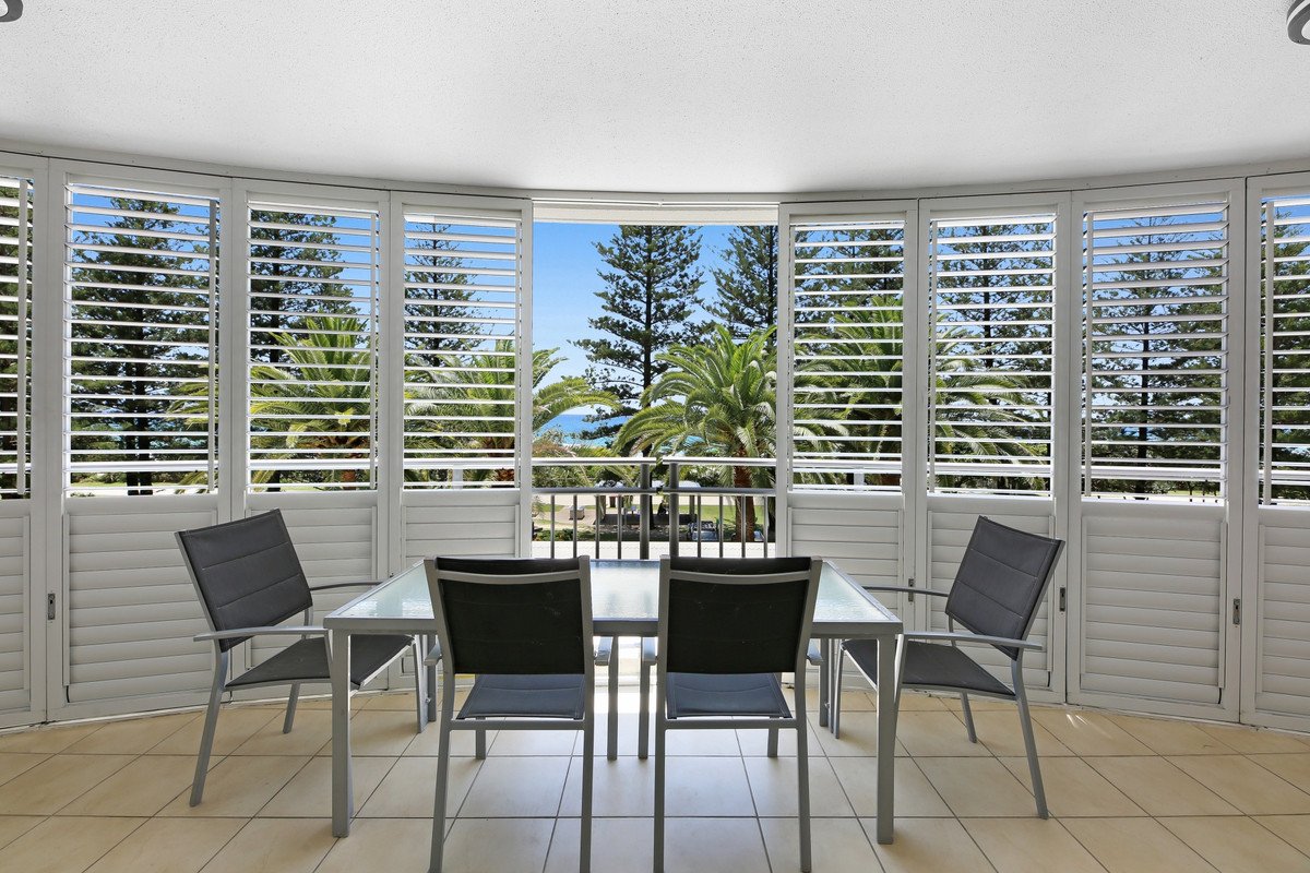 6/186 The Esplanade Burleigh Heads 9