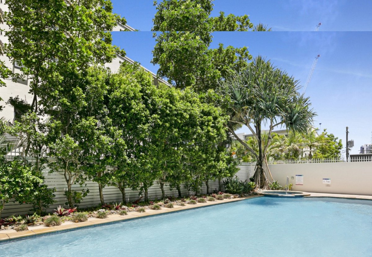 6/186 The Esplanade Burleigh Heads 26