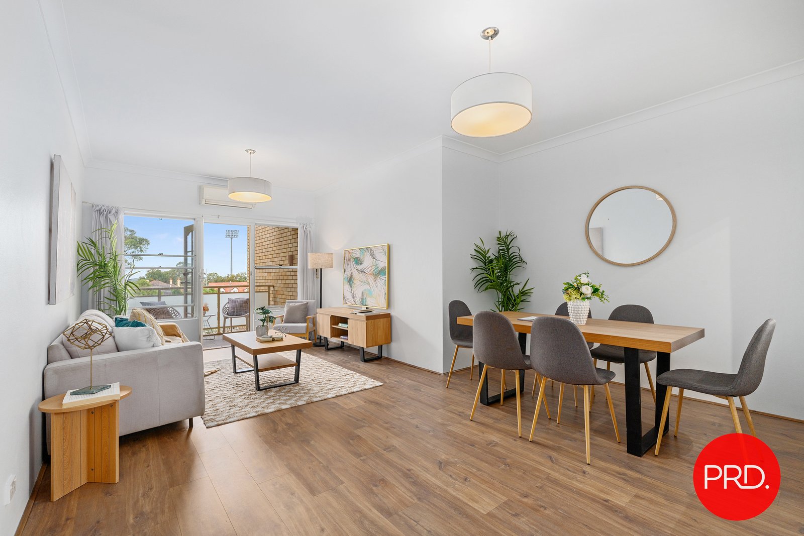 6/19 English Street KOGARAH 1