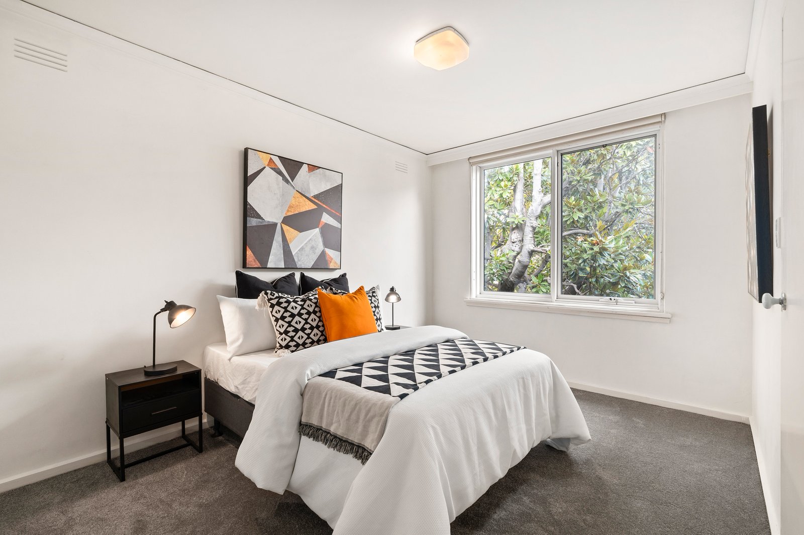 Real Estate and Property in 6/19 Hawthorn Road, Caulfield North, VIC