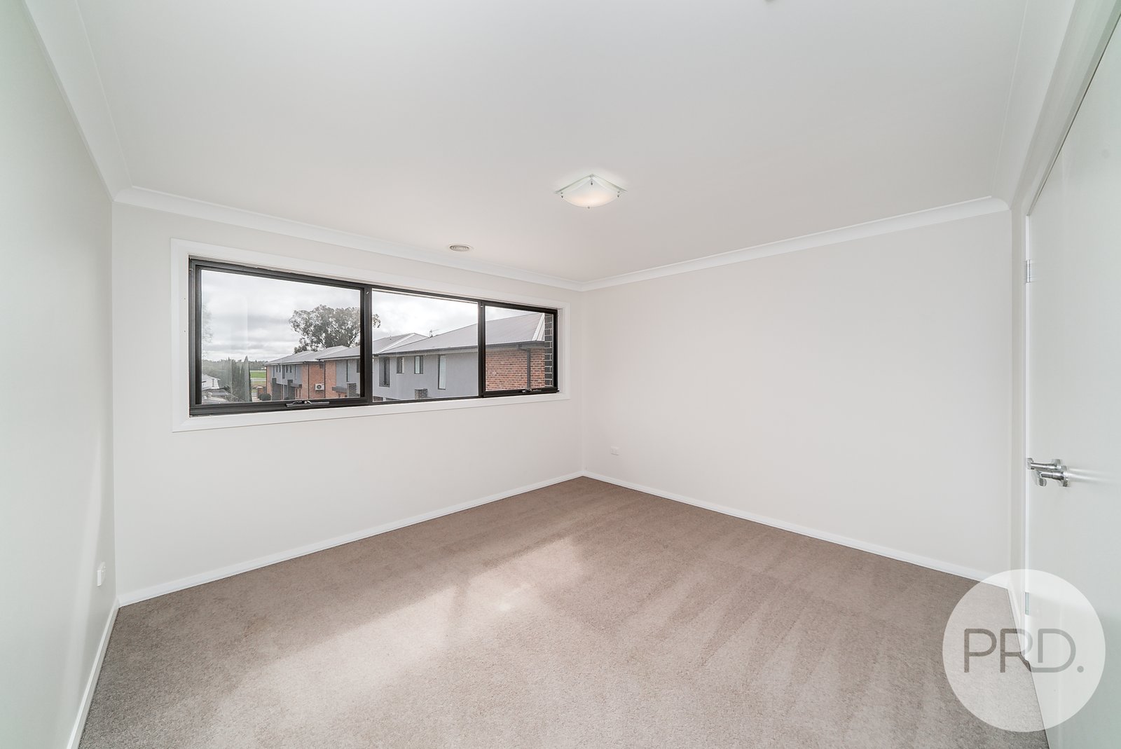 6/190 Kincaid Street WAGGA WAGGA 9