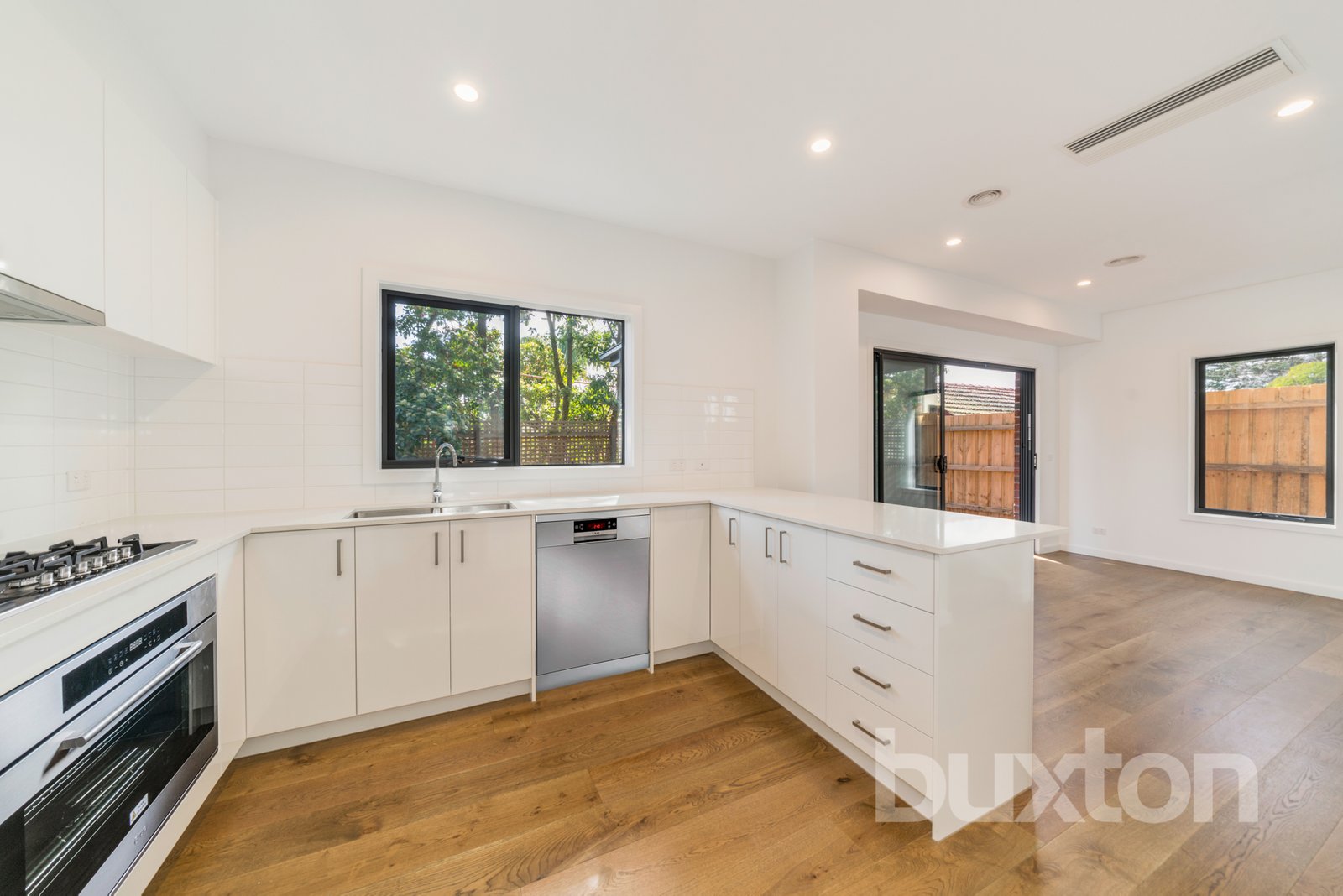 Gallery: 6/195 Dorset Road