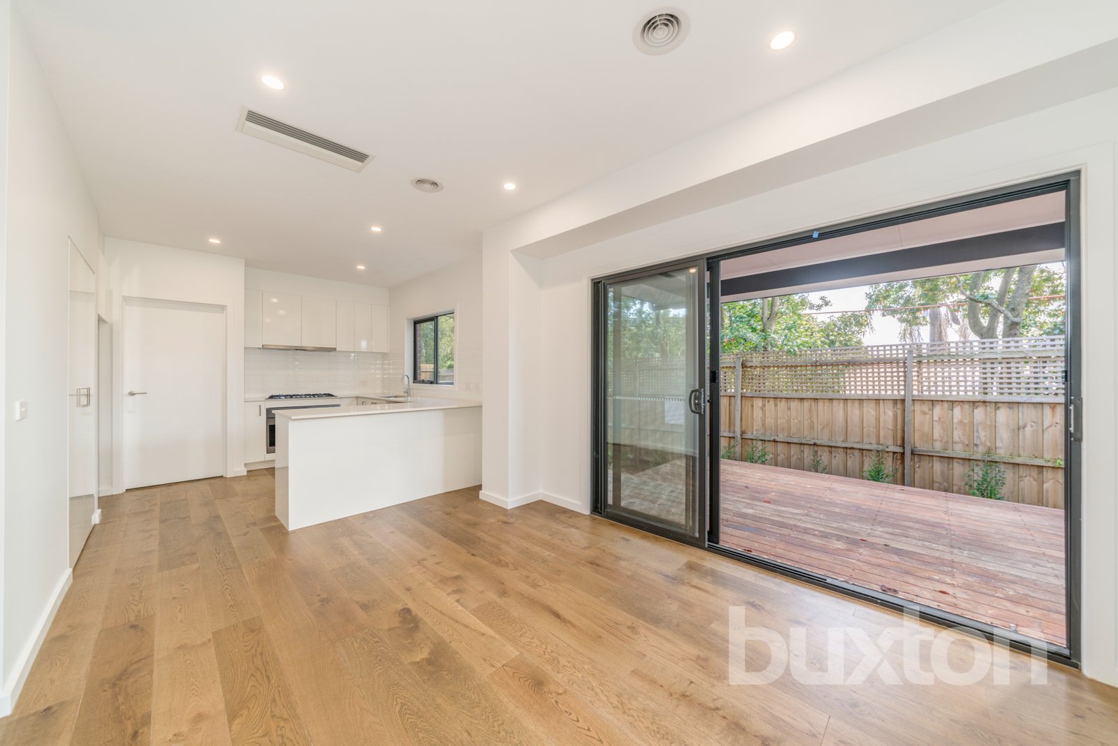 Gallery: 6/195 Dorset Road