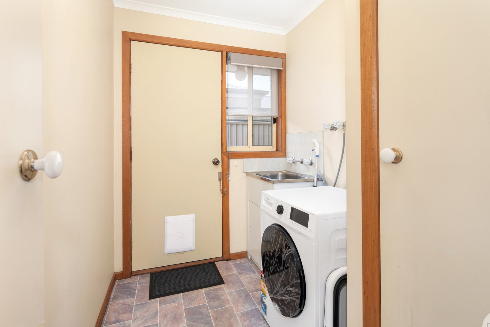 6/199 Yarrowee Street SEBASTOPOL 8