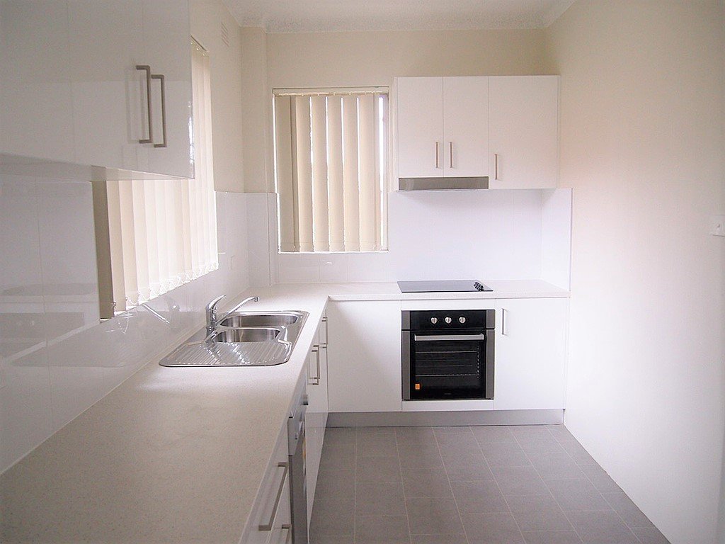 6/1a Rosa Street OATLEY 2