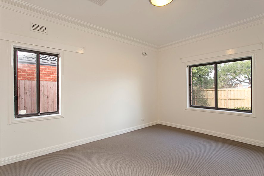 Gallery: 61A Swan Walk