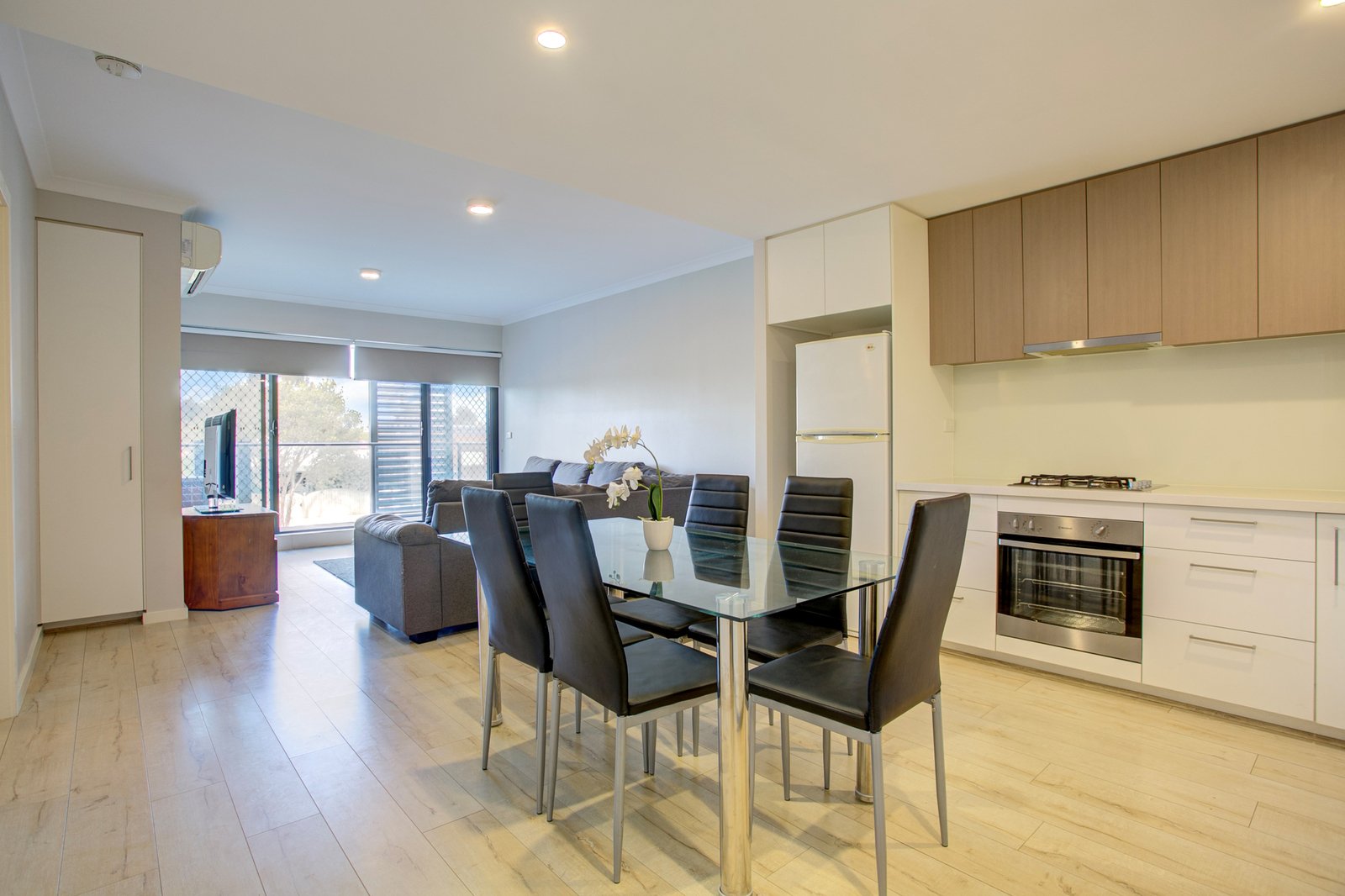 Gallery: 6/1B Victoria Street