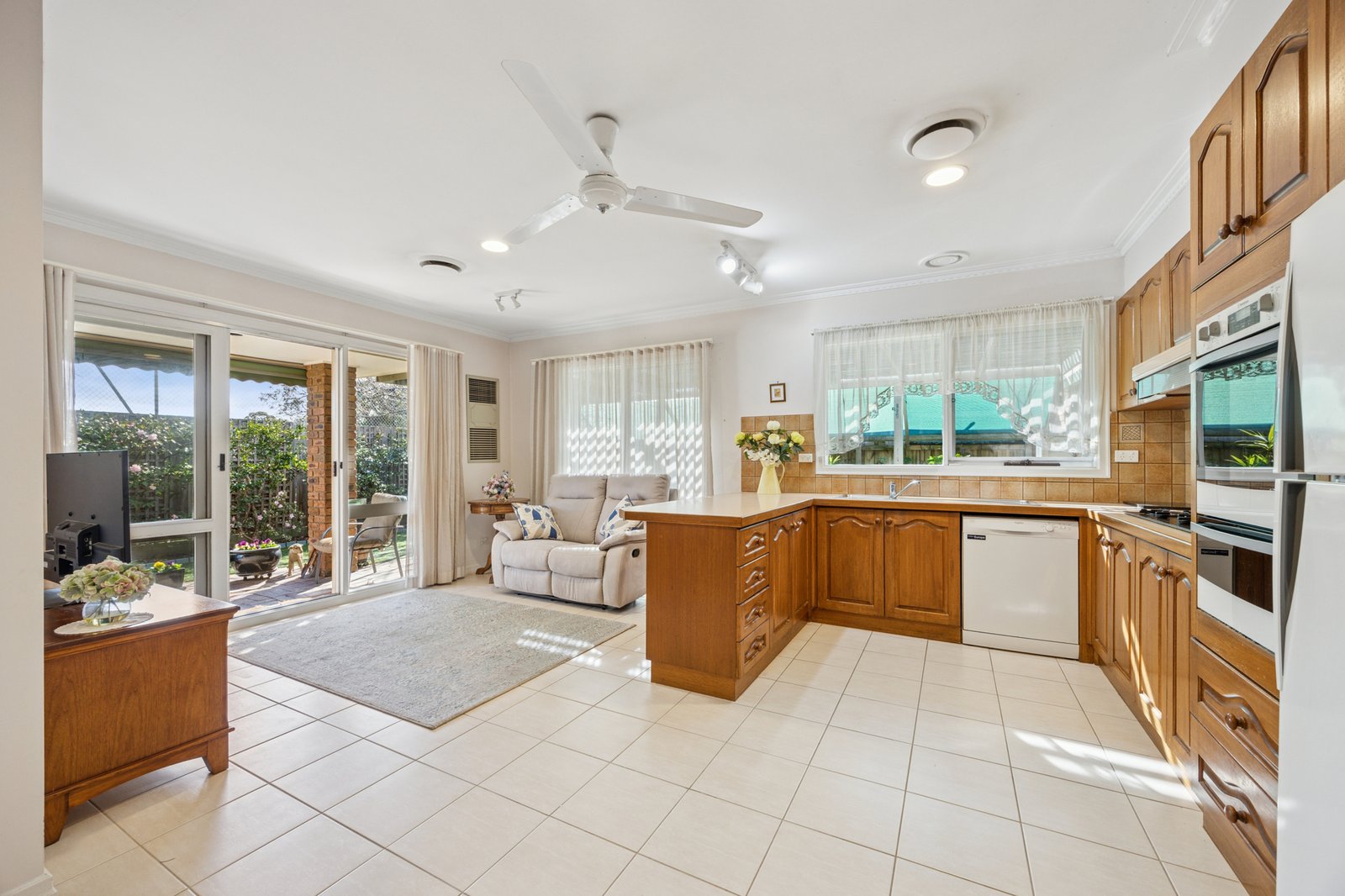 Gallery: 6/2-4 Greenview Close