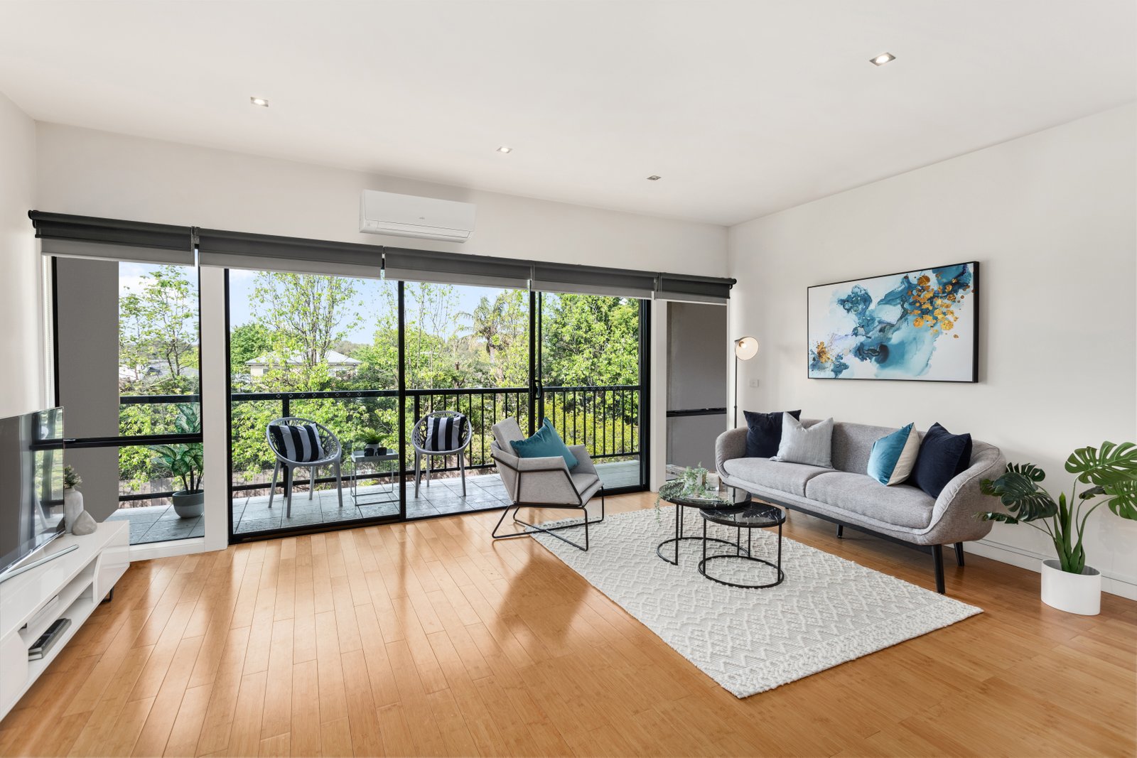 Gallery: 6/2-4 Newton Street