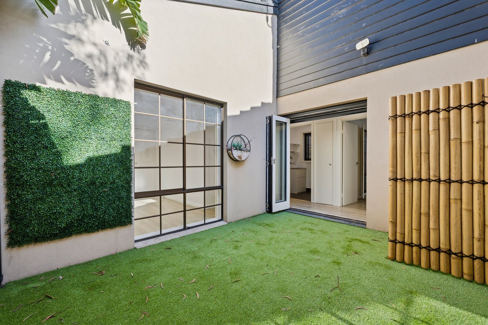 Gallery: 62 Albert Street
