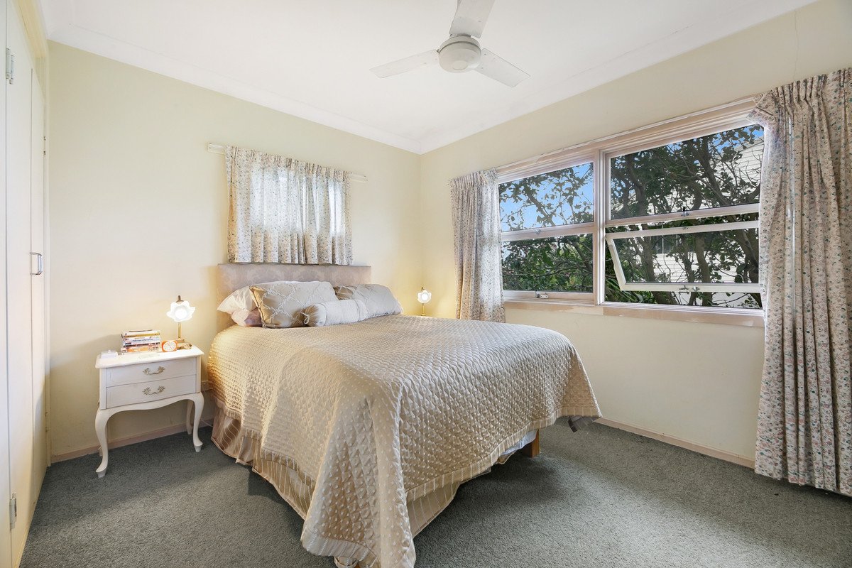 62 Albion Avenue MIAMI 11