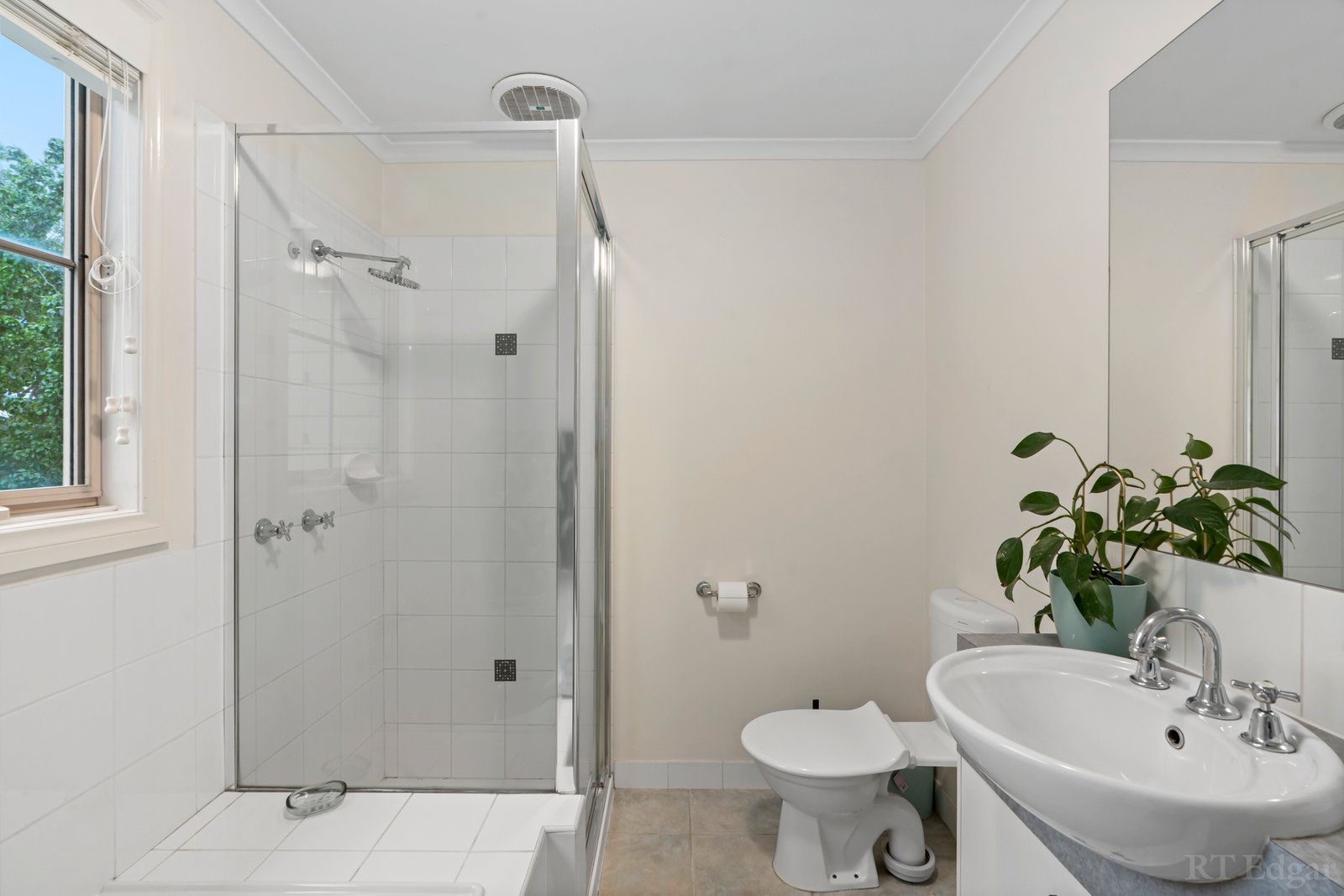 Real Estate and Property in 6/2 Bayliss Street, Preston, VIC