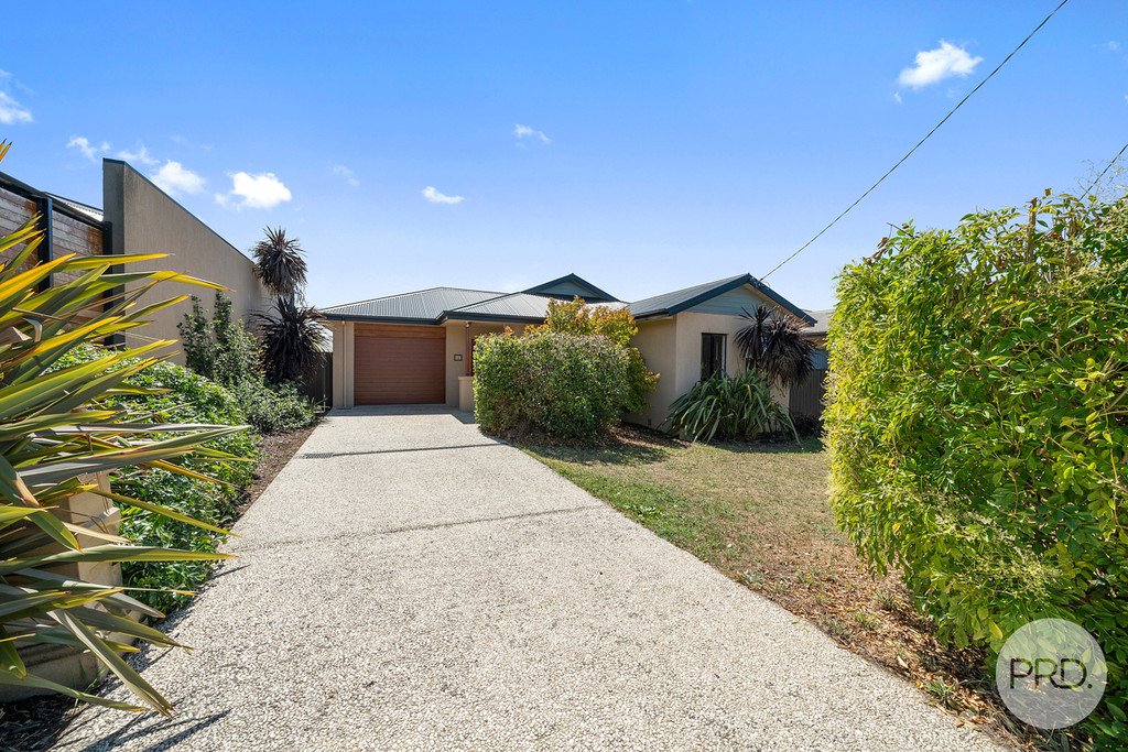 62 Beach Road MARGATE 1