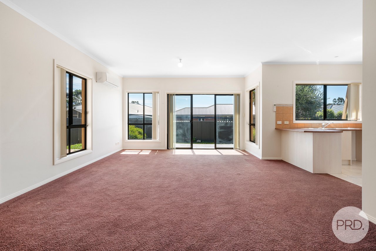 62 Beach Road MARGATE 8