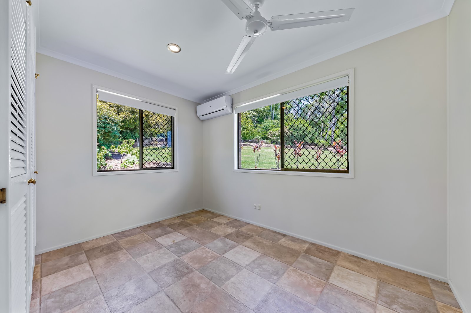 62 Bennett Road STRATHDICKIE 10