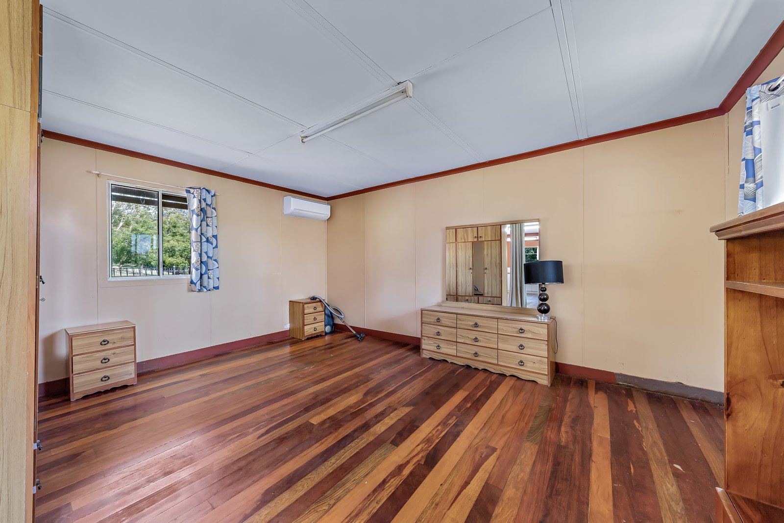 62 Bennett Road STRATHDICKIE 13