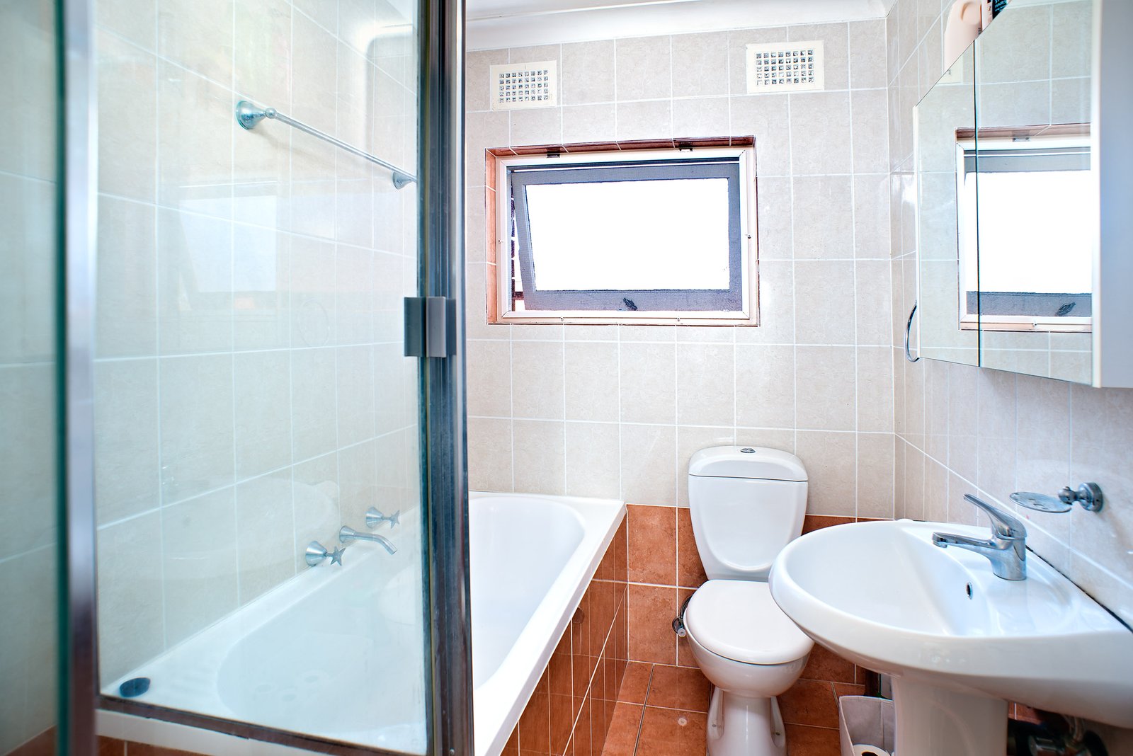 6/2 Brittain Crescent HILLSDALE 5