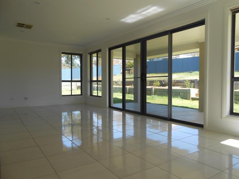 62 Campbell Road TAMWORTH 3