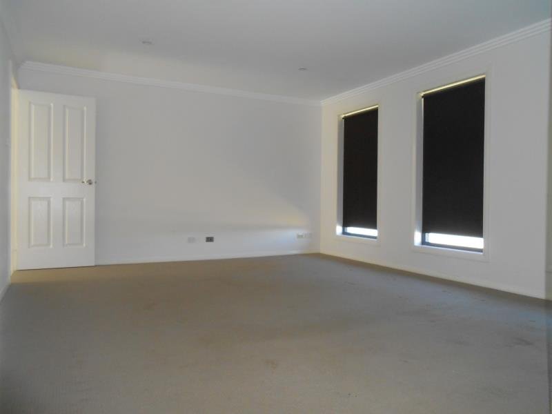 62 Campbell Road TAMWORTH 4