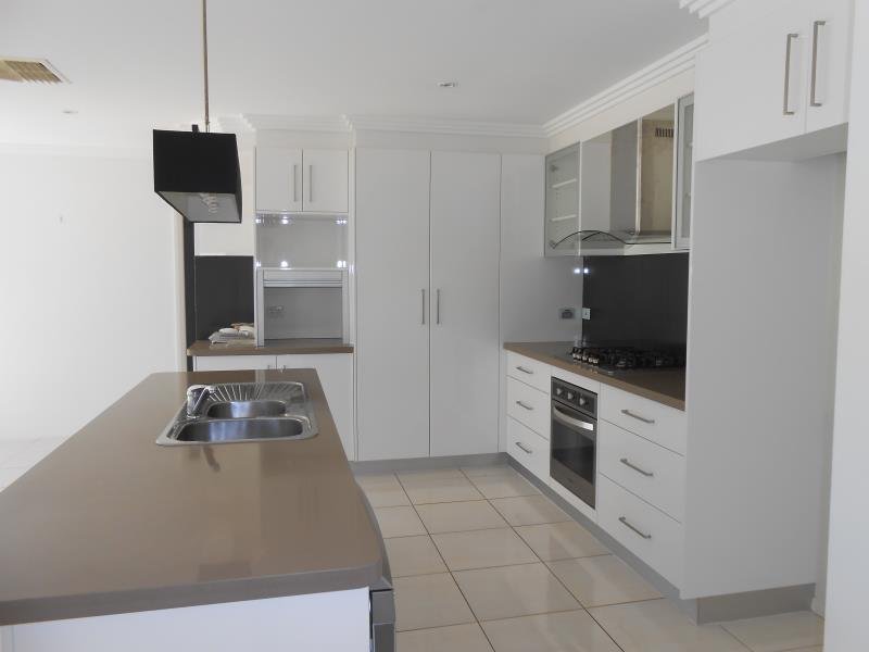 62 Campbell Road TAMWORTH 7