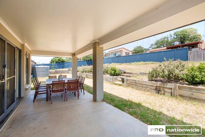 62 Campbell Road TAMWORTH 9