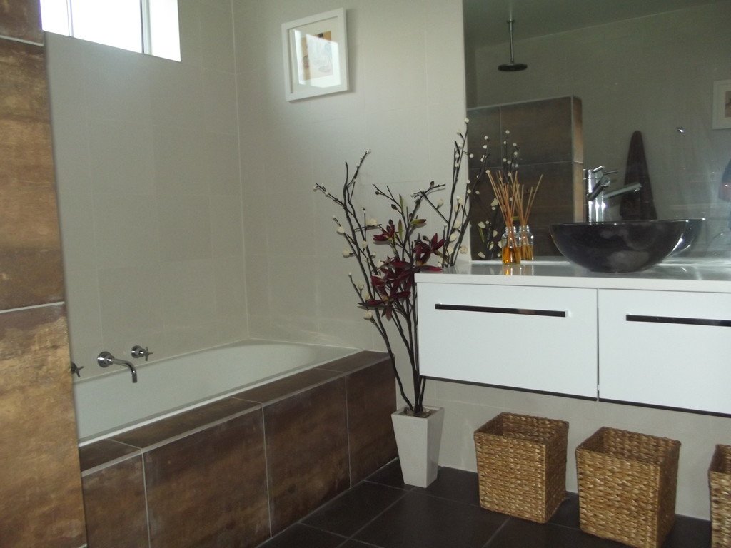 62 Capper Street TUMUT 4