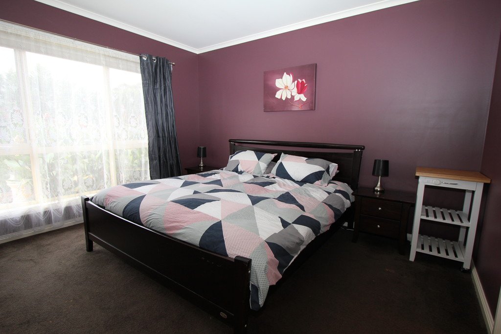 62 Careys Road SCARSDALE 9