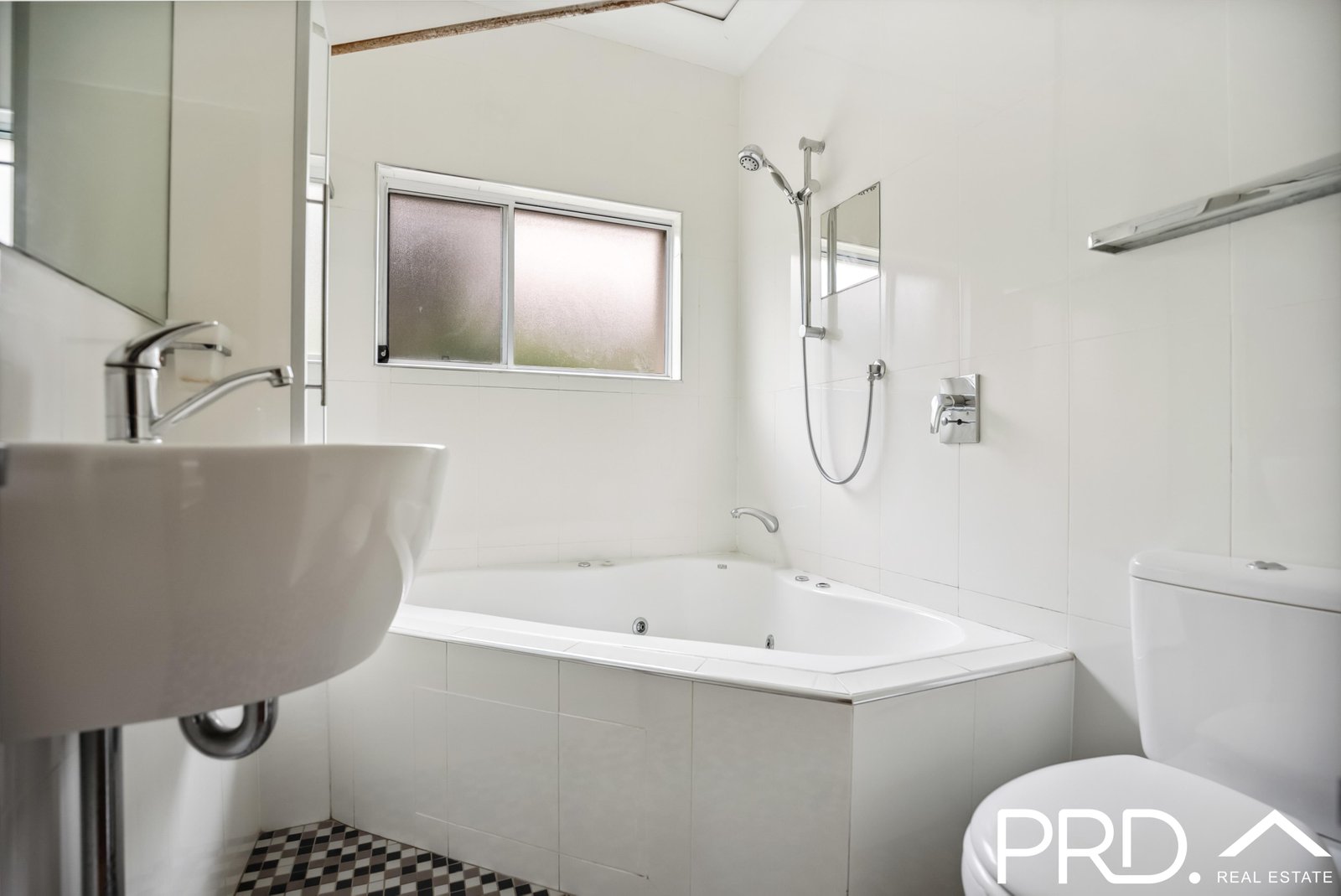 62 Clifford Street PANANIA 9