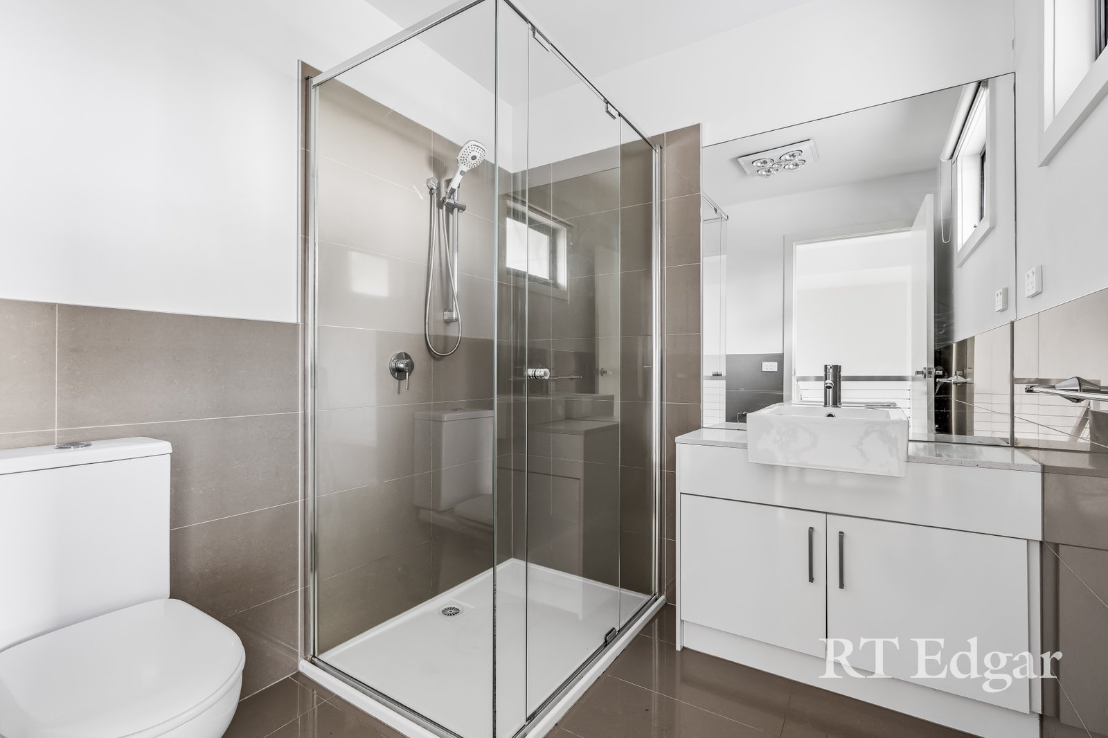 Real Estate and Property in 62 Comas Grove, Thornbury, VIC