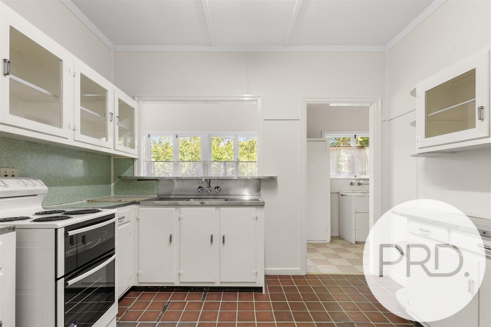 62 Cooksley Street HAMILTON 4