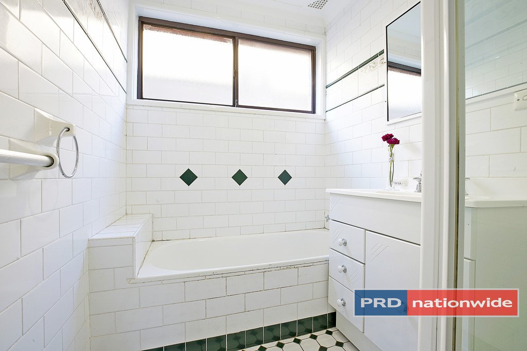 62 Coreen Avenue PENRITH 9