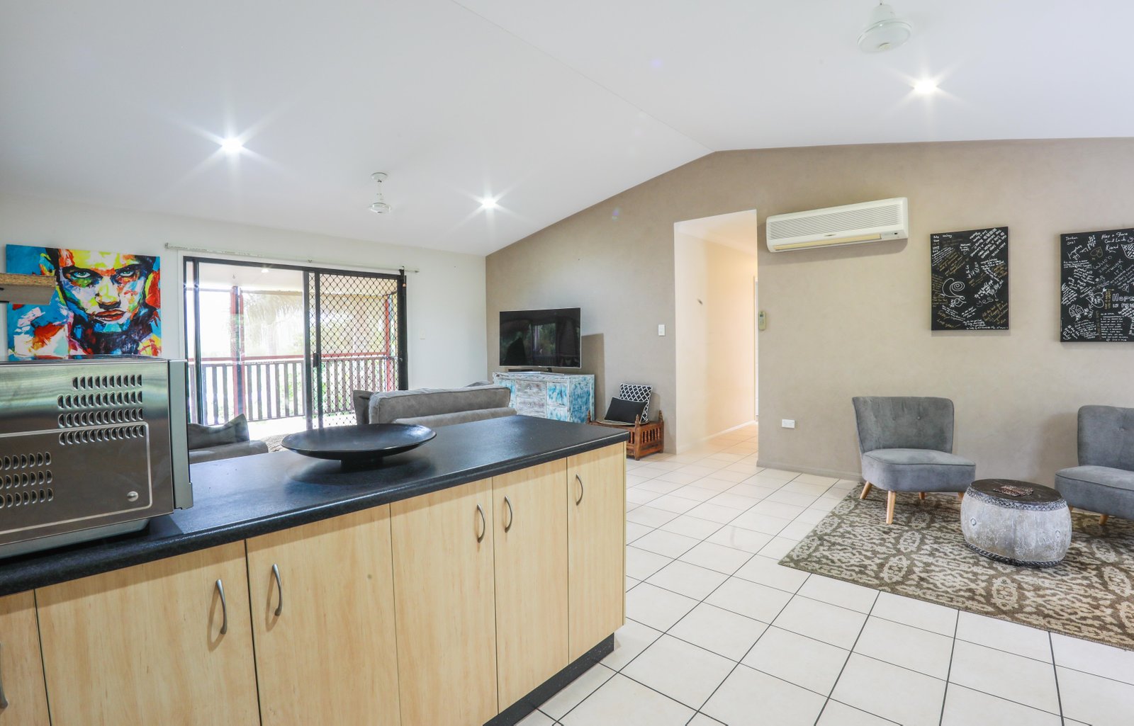 62 Country Road CANNONVALE 5