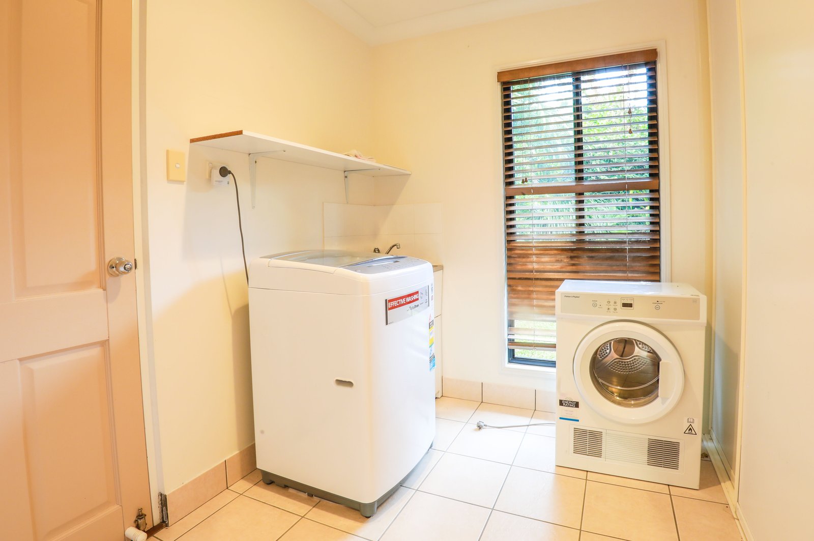 62 Country Road CANNONVALE 12