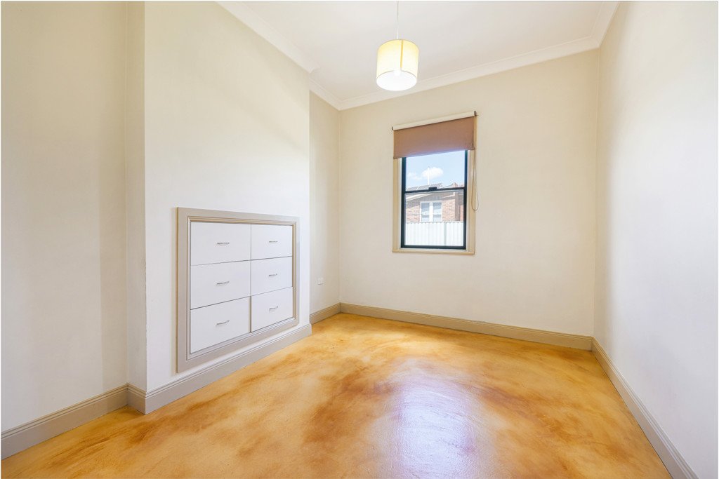 62 Denison Street TAMWORTH 12