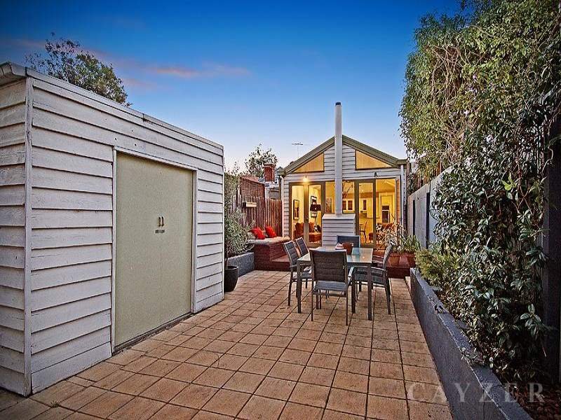 Gallery: 62 Derham Street