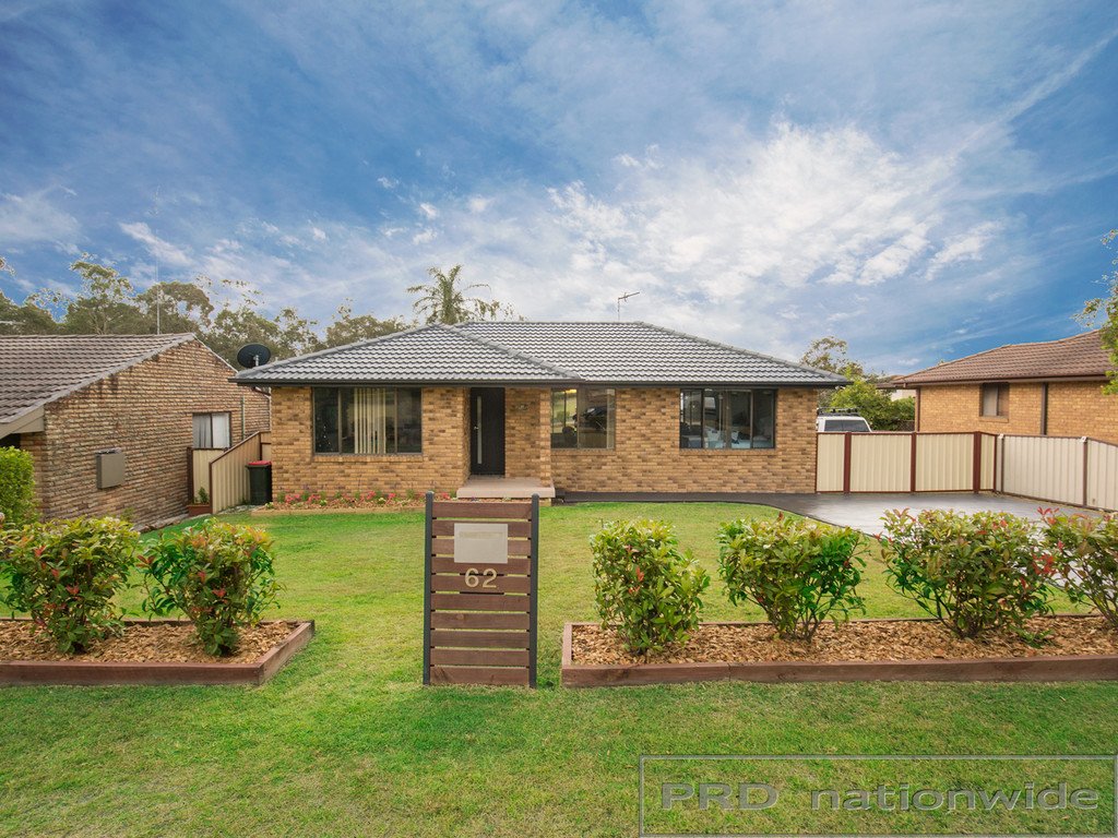 62 Evelyn Crescent THORNTON 1