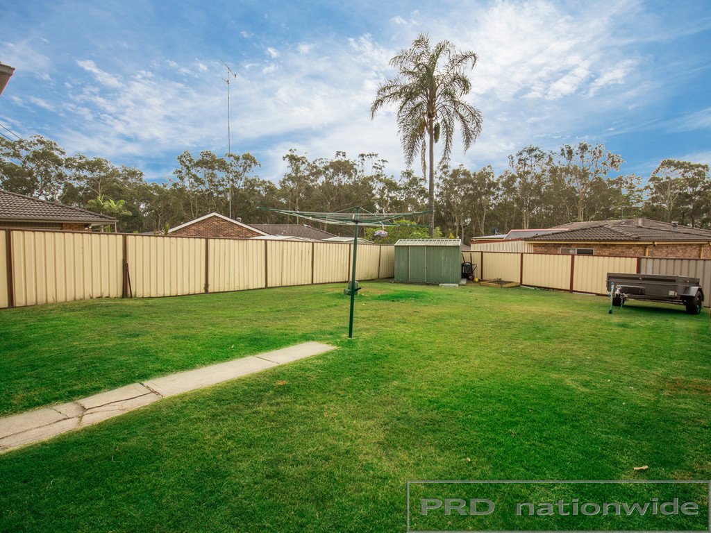 62 Evelyn Crescent THORNTON 12