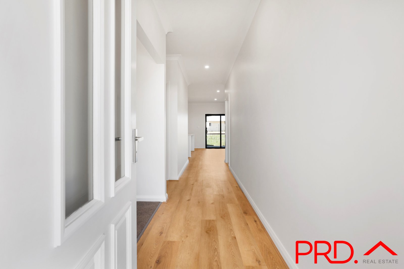 62 Evesham Circuit TAMWORTH 3