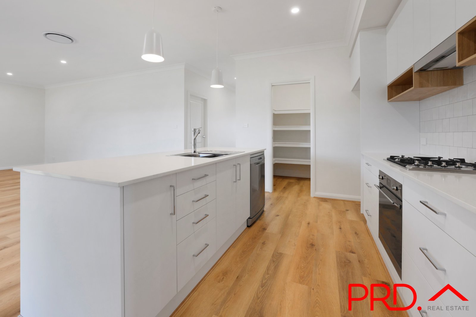 62 Evesham Circuit TAMWORTH 6