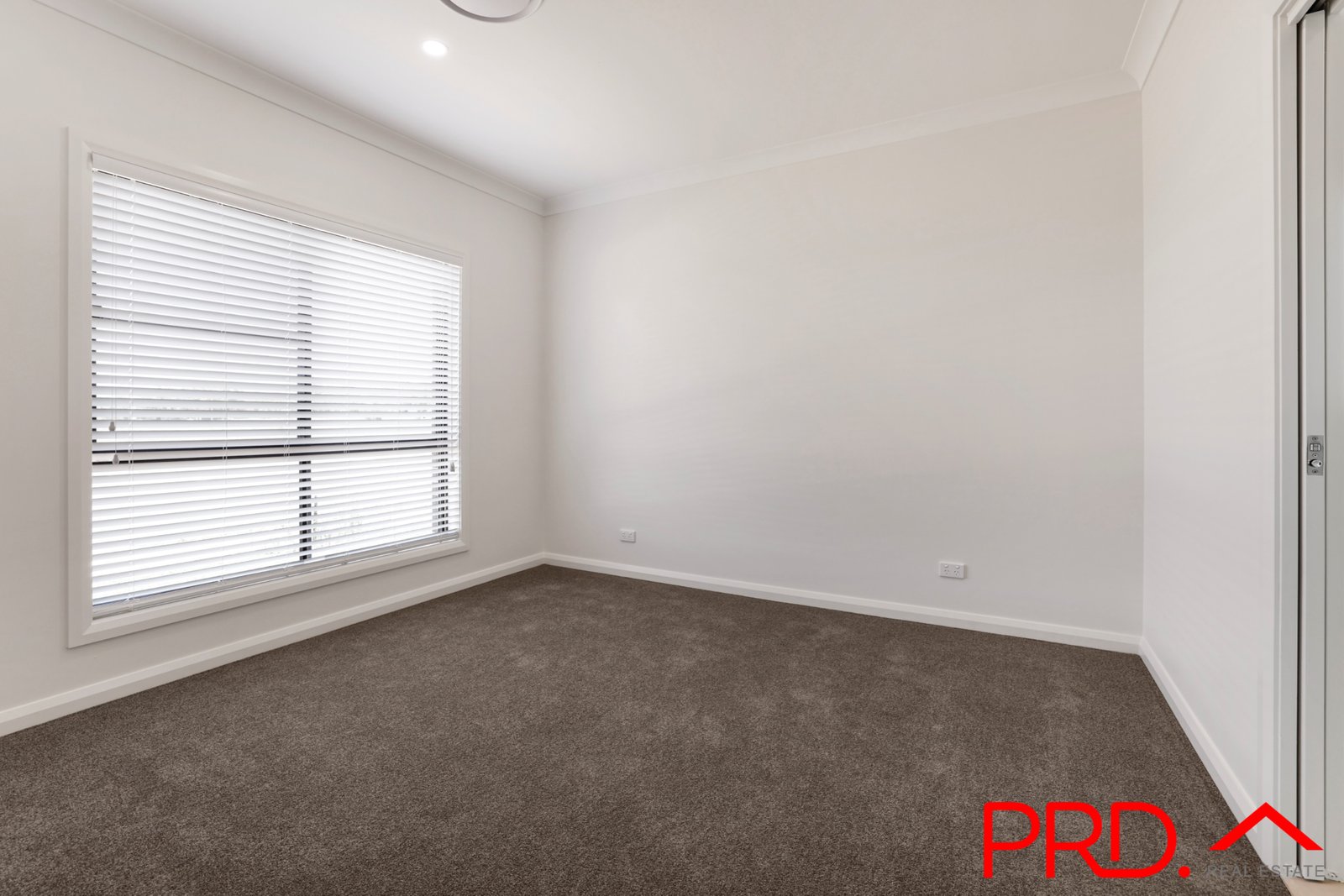 62 Evesham Circuit TAMWORTH 14