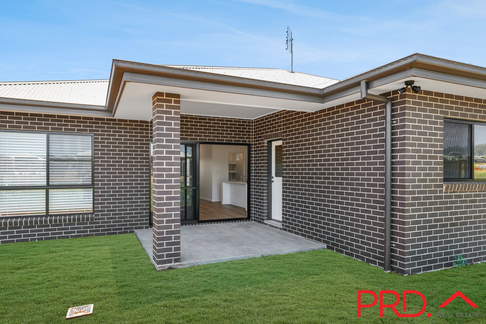 62 Evesham Circuit TAMWORTH 22