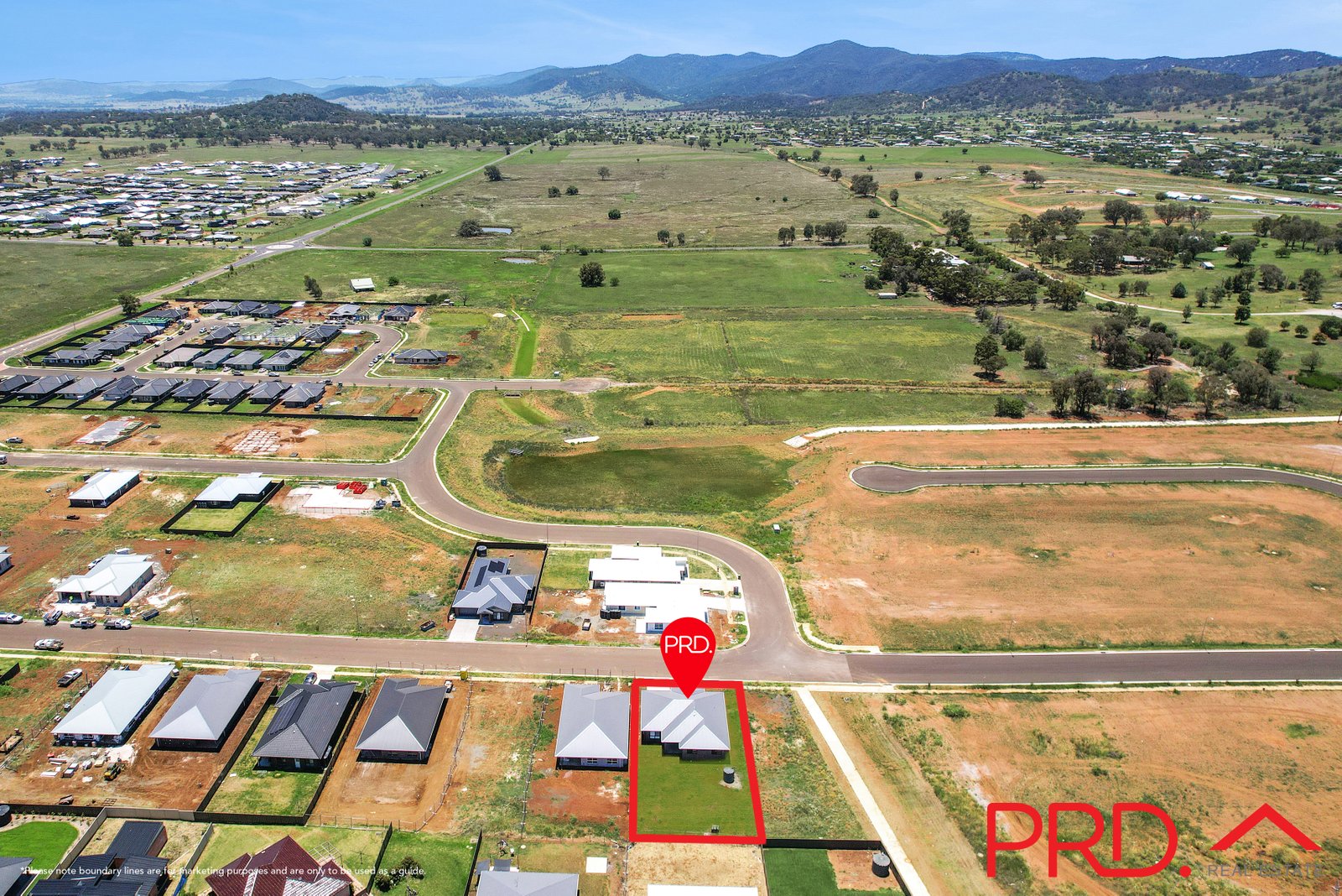 62 Evesham Circuit TAMWORTH 30