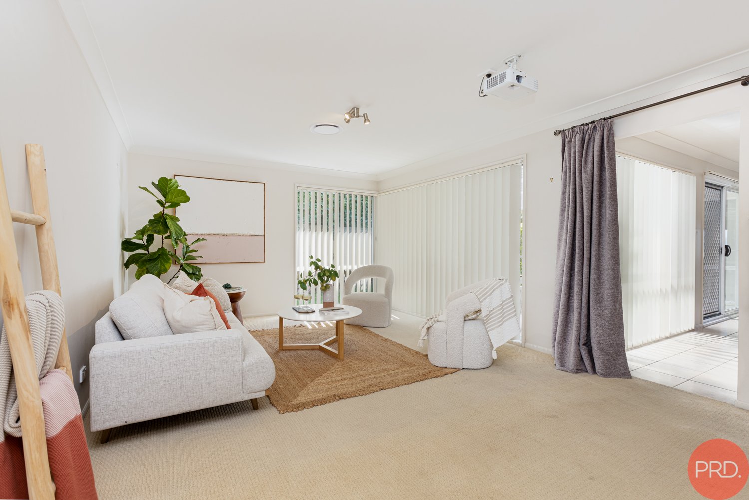 62 Golden Wattle Crescent THORNTON 10