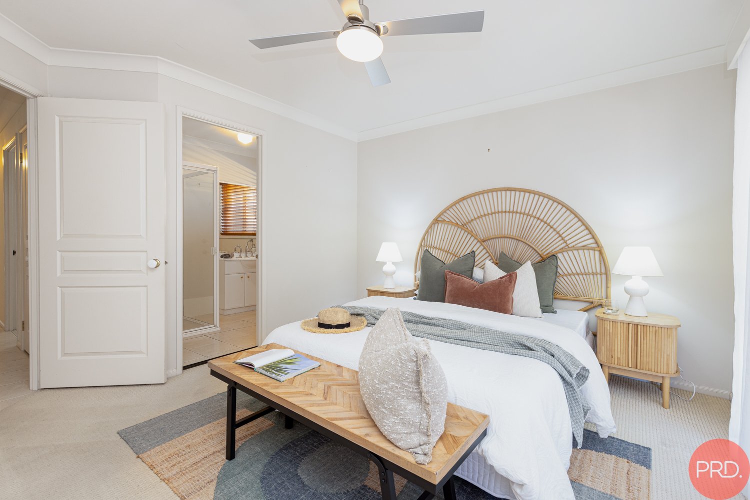 62 Golden Wattle Crescent THORNTON 16