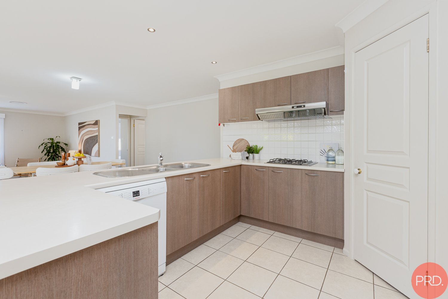 62 Golden Wattle Crescent THORNTON 19