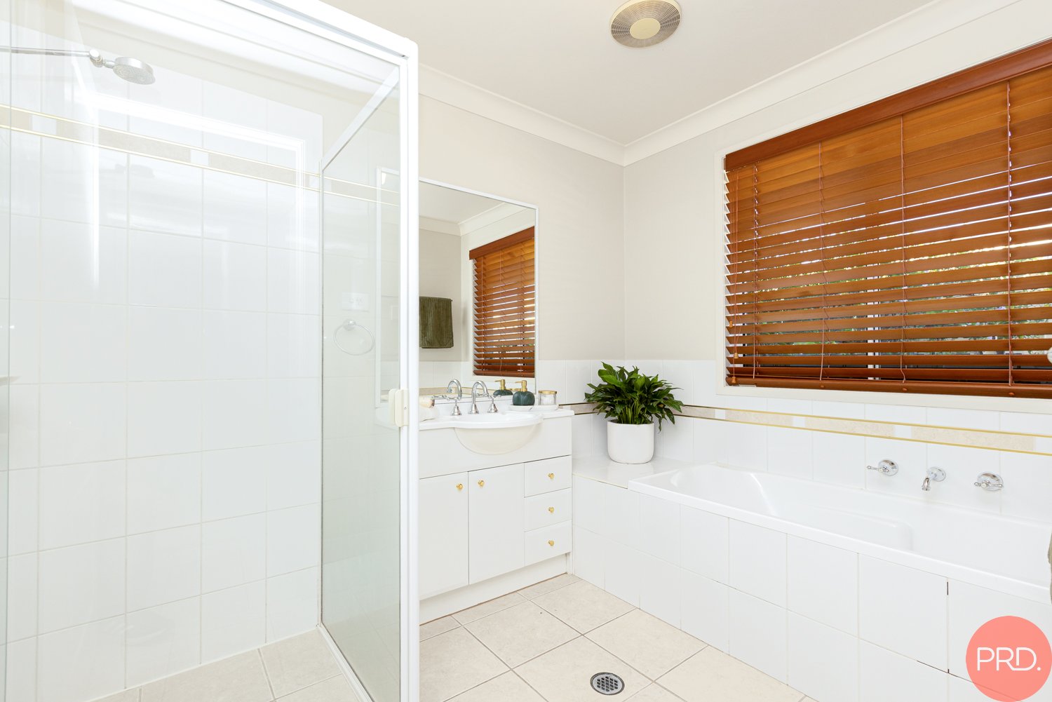 62 Golden Wattle Crescent THORNTON 26