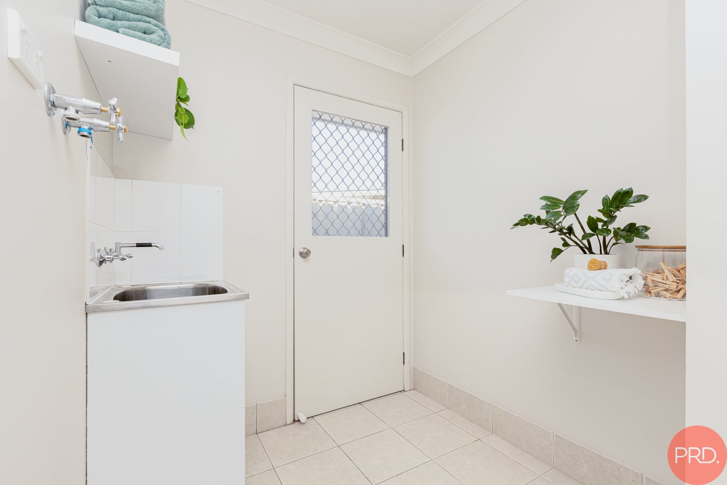 62 Golden Wattle Crescent THORNTON 28
